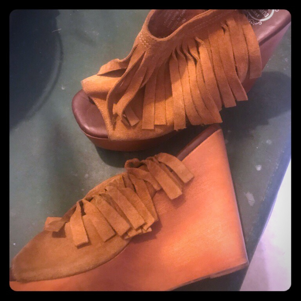 Jeffrey Campbell Havana fringe wedges..RARE!!
